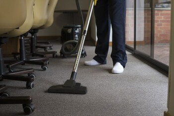 Commercial carpet cleaning in Richton Park, Illinois